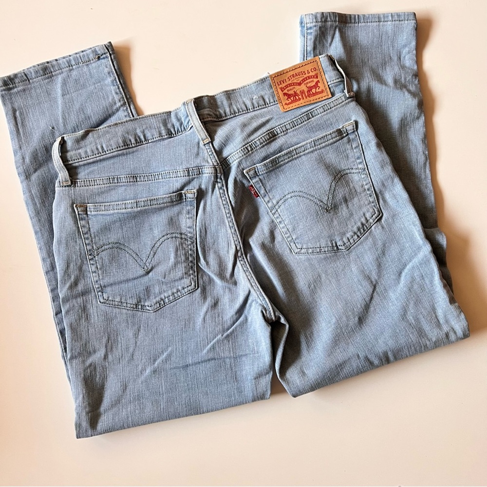 Boyfriend mid rise levis jeans